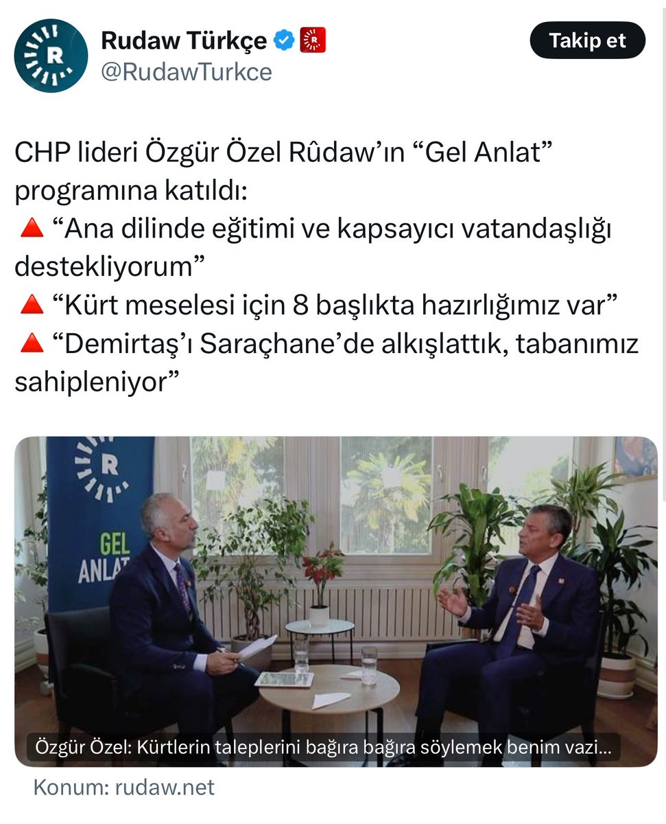 didemyvzylmz's tweet photo. Zamanında Kılıçdaroğlu gitti, Özgür Özel geldi diye CHP değişti sananlar... Aşağıda Özgür Özel döneminin kararlarına, raporlarına iyi bakın. CHP dün neyse bugün de o! Kemal Kılıçdaroğlu da, Özgür Özel de, Ekrem İmamoğlu da aynı zihniyetin adamları... Değişen sadece vitrin, öz aynı!

​"Eşit yurttaşlık" süslemesiyle Dersim arşivlerini açıp Atatürk'ü yargılamaya kalkan, yer isimlerini değiştirip feodalizmi hortlatan, koruculuğu kaldırmak isteyen o 29 maddelik raporu hazırlayan kimdi?
Özgür Özel...

​Sanmayın ki AKP, MHP ve CHP birbirinden farklı yapılar. Hepsi birbirini besleyen aynı sistemin parçaları... Özgür Özel'den medet uman CHP'lilere sesleniyorum: Selahattin Demirtaş'a selam gönderip, alkışlattırıp, özgürlük temennilerinde bulunan, ana dilde eğitim çığırtkanlığı yapan bu ajandası muğlak adamları desteklerken, bari Atatürk'ü kendinize kalkan yapmaktan vazgeçin. Bu politika Atatürkçülük falan değil, düpedüz onun hatırasının ardına sığınıp, kurduğu devleti ve ilkelerini parça parça tasfiye etme, Cumhuriyet'in temellerini dinamitleyenlere alan açma ve işbirlikçilik politikasıdır! 👇👇👇