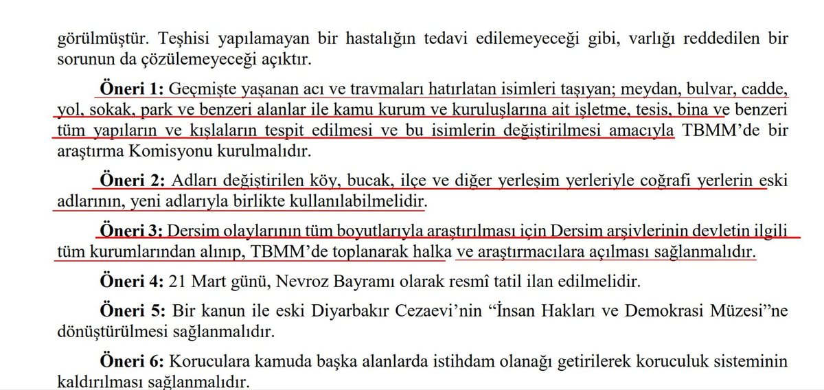didemyvzylmz's tweet photo. Zamanında Kılıçdaroğlu gitti, Özgür Özel geldi diye CHP değişti sananlar... Aşağıda Özgür Özel döneminin kararlarına, raporlarına iyi bakın. CHP dün neyse bugün de o! Kemal Kılıçdaroğlu da, Özgür Özel de, Ekrem İmamoğlu da aynı zihniyetin adamları... Değişen sadece vitrin, öz aynı!

​"Eşit yurttaşlık" süslemesiyle Dersim arşivlerini açıp Atatürk'ü yargılamaya kalkan, yer isimlerini değiştirip feodalizmi hortlatan, koruculuğu kaldırmak isteyen o 29 maddelik raporu hazırlayan kimdi?
Özgür Özel...

​Sanmayın ki AKP, MHP ve CHP birbirinden farklı yapılar. Hepsi birbirini besleyen aynı sistemin parçaları... Özgür Özel'den medet uman CHP'lilere sesleniyorum: Selahattin Demirtaş'a selam gönderip, alkışlattırıp, özgürlük temennilerinde bulunan, ana dilde eğitim çığırtkanlığı yapan bu ajandası muğlak adamları desteklerken, bari Atatürk'ü kendinize kalkan yapmaktan vazgeçin. Bu politika Atatürkçülük falan değil, düpedüz onun hatırasının ardına sığınıp, kurduğu devleti ve ilkelerini parça parça tasfiye etme, Cumhuriyet'in temellerini dinamitleyenlere alan açma ve işbirlikçilik politikasıdır! 👇👇👇