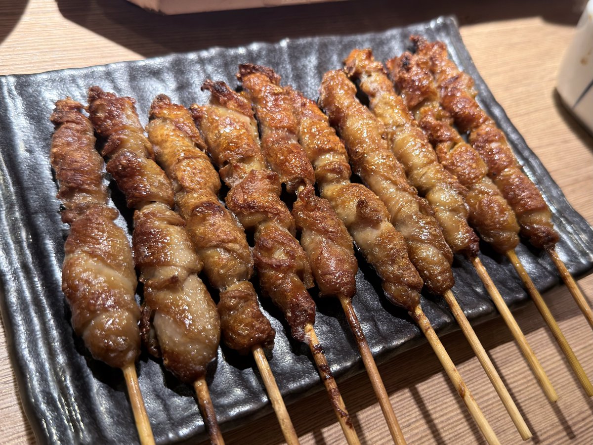 Charles_arche's tweet photo. 東京からはるばる会いに来てくれた友人と飲み🍺 https://t.co/4ZZ25QqseM