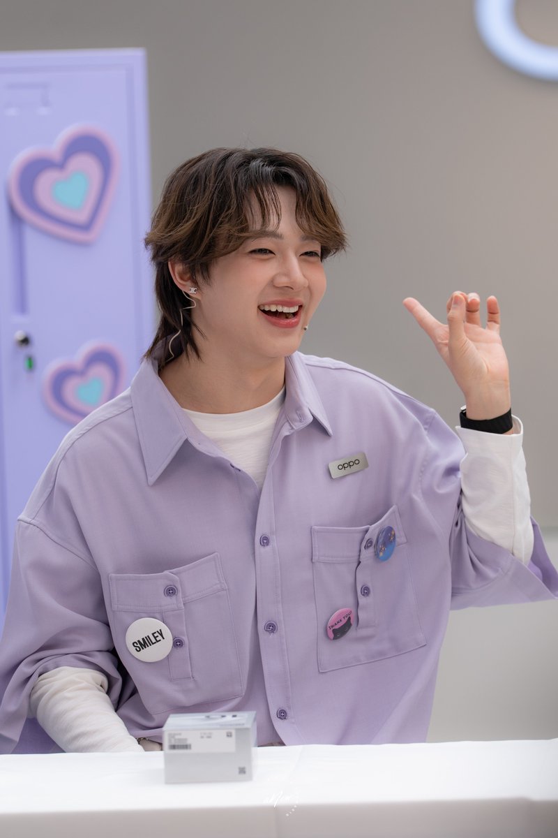 anewdayyou's tweet photo. มันม่วงน้อยของแม่น่ารักจัง💜🌷

ZEENUNEW UNBOX OPPO
#Reno16SeriesTHxZeeNuNew

~♡ @CwrNew #NuNew https://t.co/8MqiS6W42l