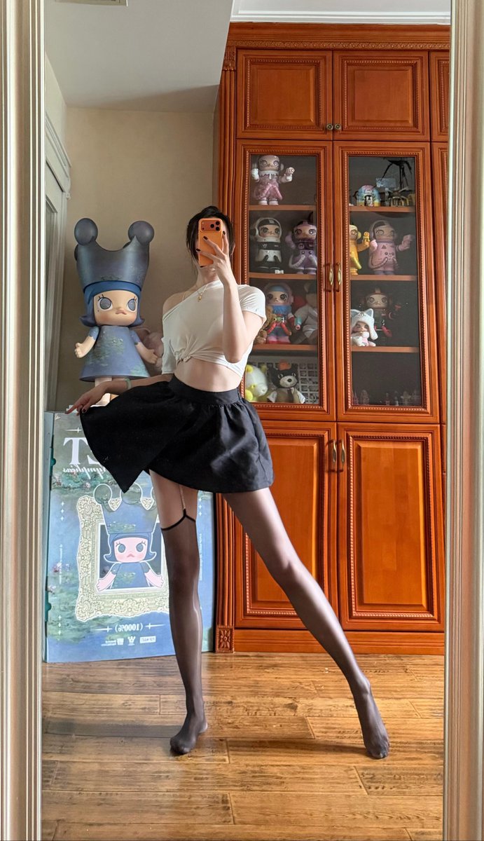 SEOSerives67's tweet photo. 人生苦短，女孩子当然要吃吃吃买买买！
今天也要好好宠自己～
点赞的都是懂我的宝贝
#女孩子就该吃吃吃买买买 #宠自己 #精致生活 https://t.co/Utw4v435UB