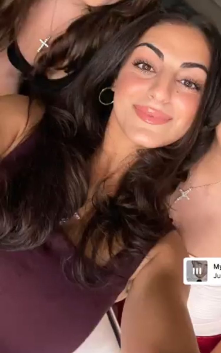 Bruh20502's tweet photo. 2nd post for this webslut Mary, @Lulu1718o cousin, this pathetic loser wants to see Mary publically nude and kneeling for random men to use and fuck 😂 https://t.co/RMmfVAiZpz