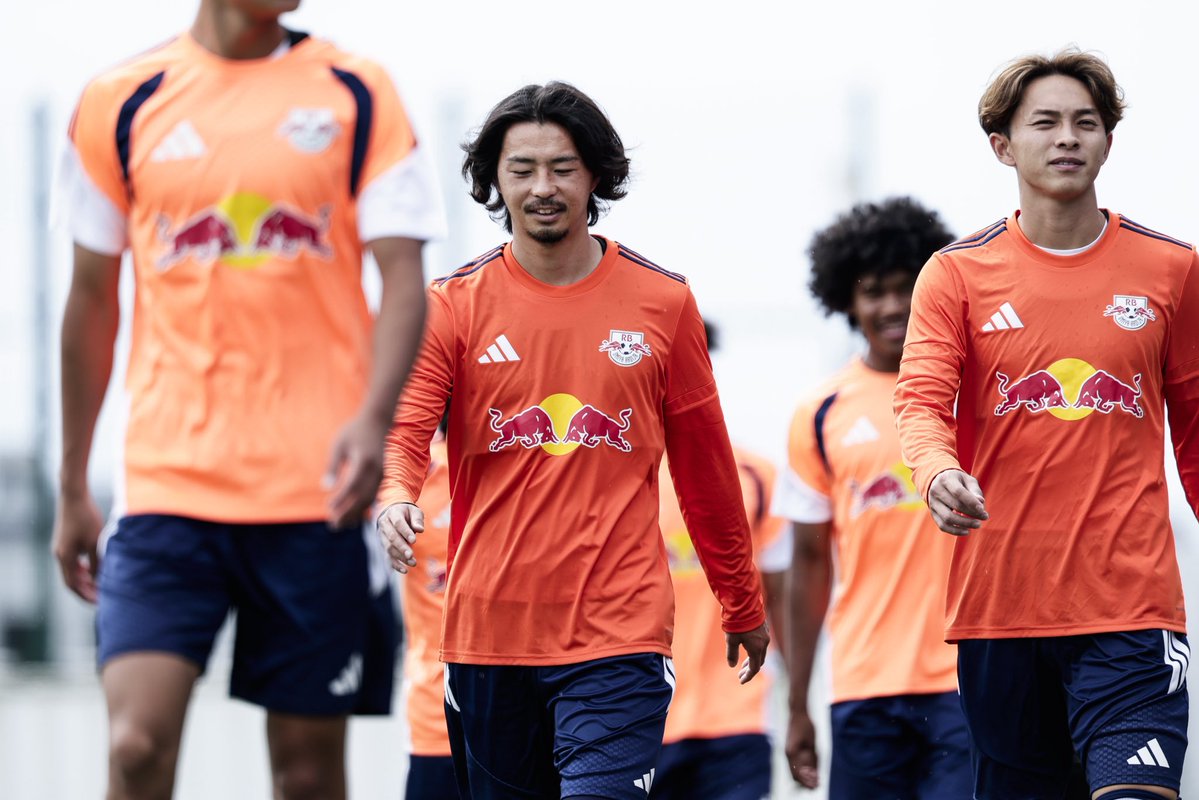 Ardija_Official's tweet photo. 𝗖𝗔𝗠𝗣 𝗥𝗘𝗣𝗢𝗥𝗧 // 𝗟𝗘𝗜𝗣𝗭𝗜𝗚 🇩🇪

#小島幹敏 に芽生えた変化「あの悔しさだけは覚えていたほうがいい」🔥

▶️ https://t.co/7K73ClSKXD

#RB大宮アルディージャ #ardija https://t.co/MQmCeveK4Q