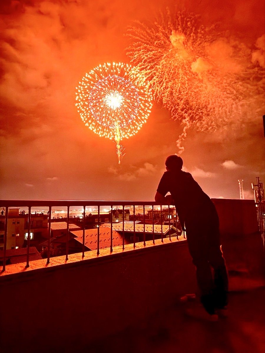 way40074189_2's tweet photo. 小さいビル買いました🙋‍♂️

wayビル2

屋上から長岡花火見えます🎇

これからはビルおじさんとしてビルを買い漁ります😎 https://t.co/J9pKrgXT3i