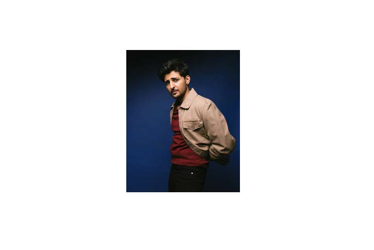 MediaInfoline's tweet photo. Sony India partners with Darshan Raval to bring fans closer to music
More : https://t.co/USzjglRVRr
#mediainfoline #SonyIndia #partners #DarshanRaval #bring #fans #closer #music
@DarshanRavalDZ @sony_india https://t.co/QzUmI6567I