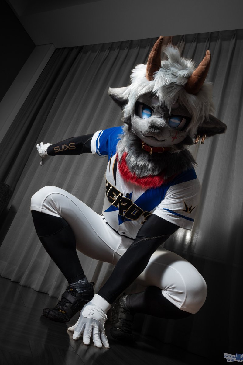 kagerokansouki's tweet photo. ⚡️
📷 @cjjchenmiaomiao 
#FursuitFriday https://t.co/PWK0K6Mm8k