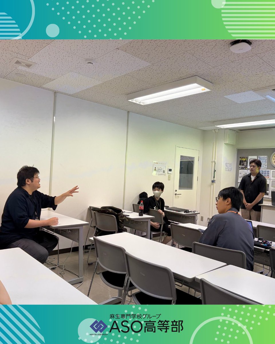 ASO_PS's tweet photo. 【プレゼンテーション＠選択授業】
「多くの人の前で話す・伝えることに慣れる」を目標に、プレゼン発表のテクニックなどを学ぶ授業です🖊️
先生から出されたお題に沿って、自らの思いをプレゼンしてくれました👏🏻

#選択授業 #プレゼン #麻生専門学校グループ #専修学校高等課程 https://t.co/7H8lRSptec