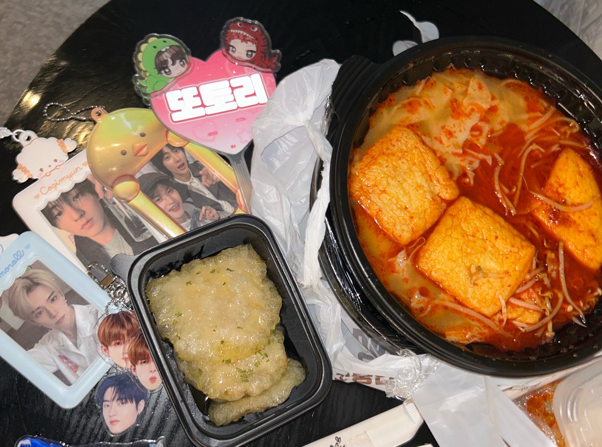 soakaeo_'s tweet photo. ㅂㅈㅇ를찍었게ㅎㄹㅌ를찍었게 https://t.co/XRQMDxdkgi