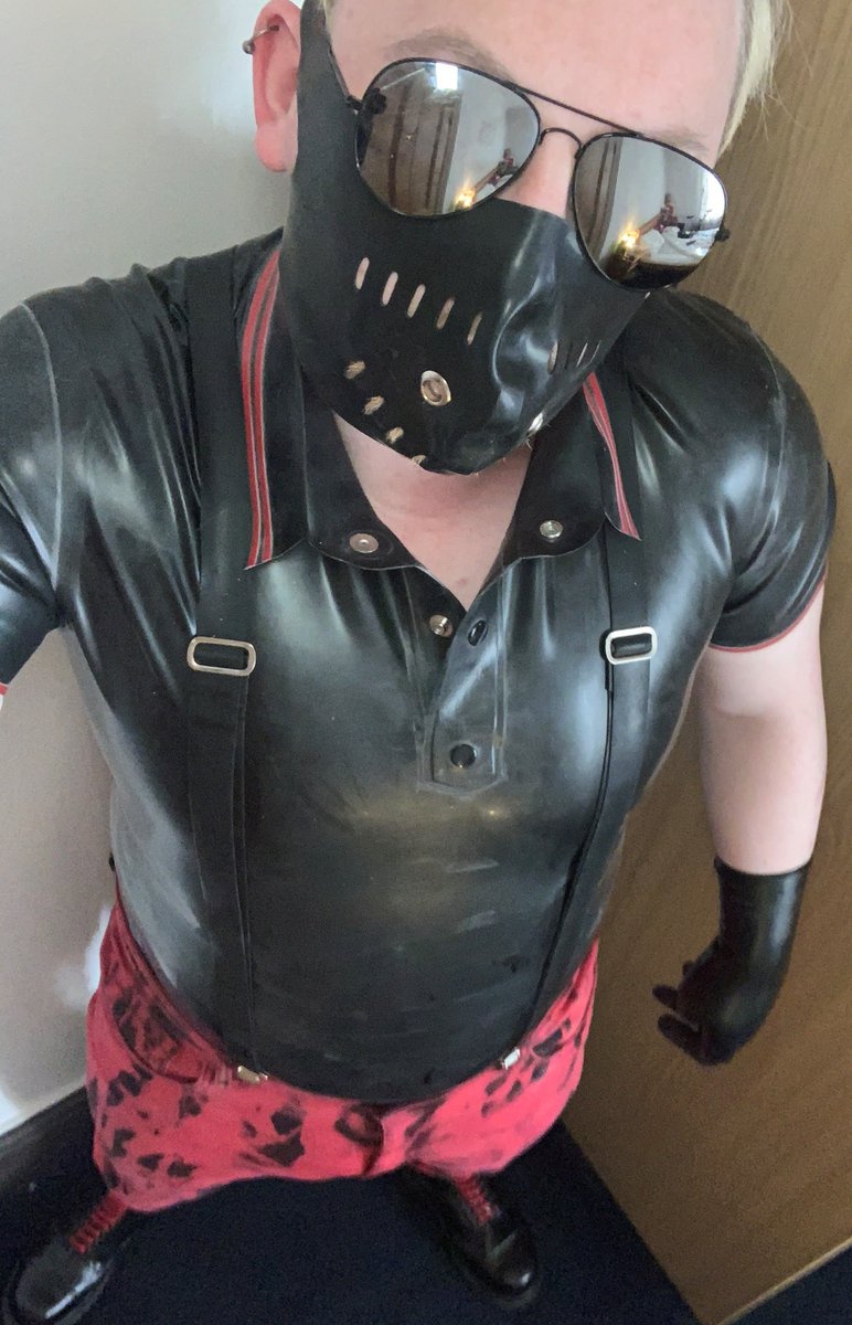 BoundBleachers's tweet photo. Heading to London for Fetish Week? Boots packed, harness packed โ donโt forget the most important bit: your BoundBleachers Hankycode denim so the right boys clock you the second you hit the queue.
https://t.co/JqM10HJKj6
#BoundBleachers #ShowYourKinks #HankyCode #MadeInUK https://t.co/wTAlCxd7mr