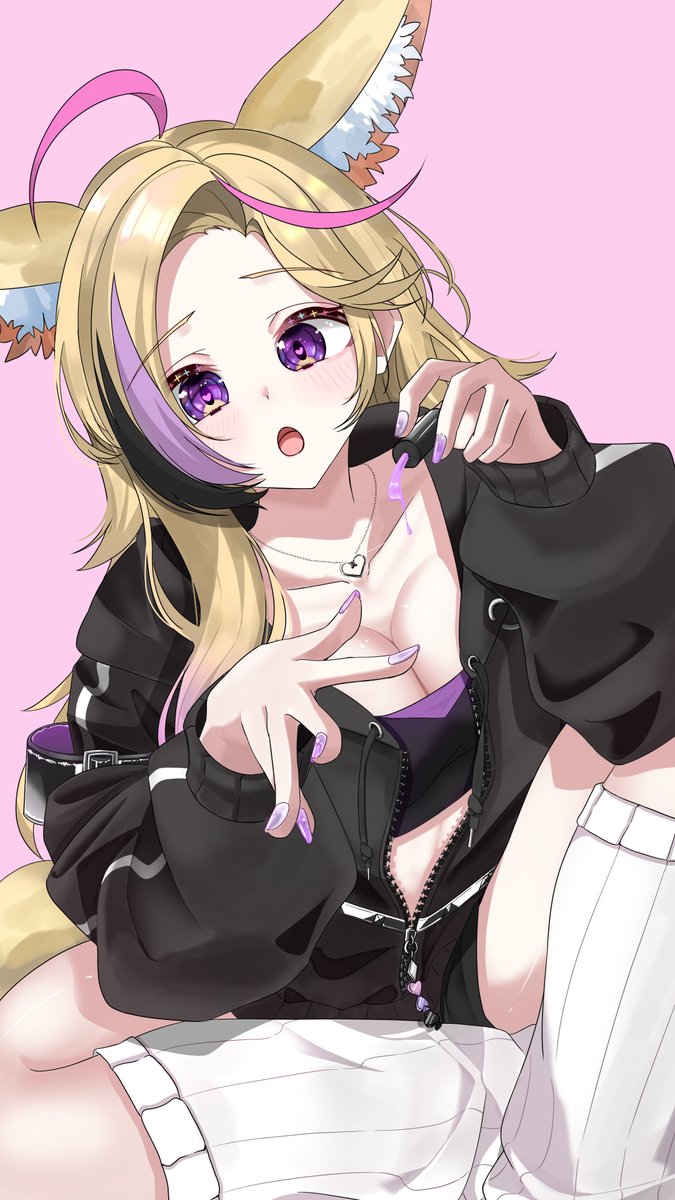CynicaLwl's tweet photo. ネイル中のぽるぽる
#絵まる https://t.co/zxDQCUI661
