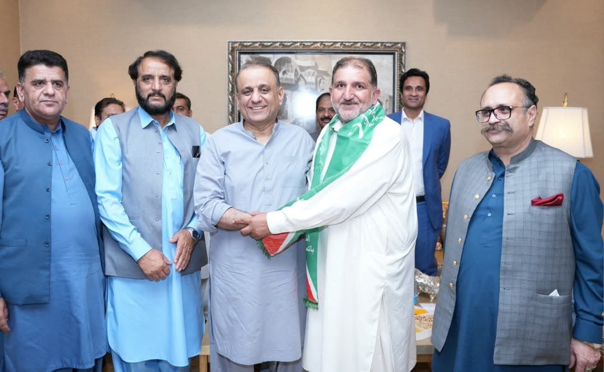 teamaleemkhan's tweet photo. 3/4 https://t.co/StElgr1eNt