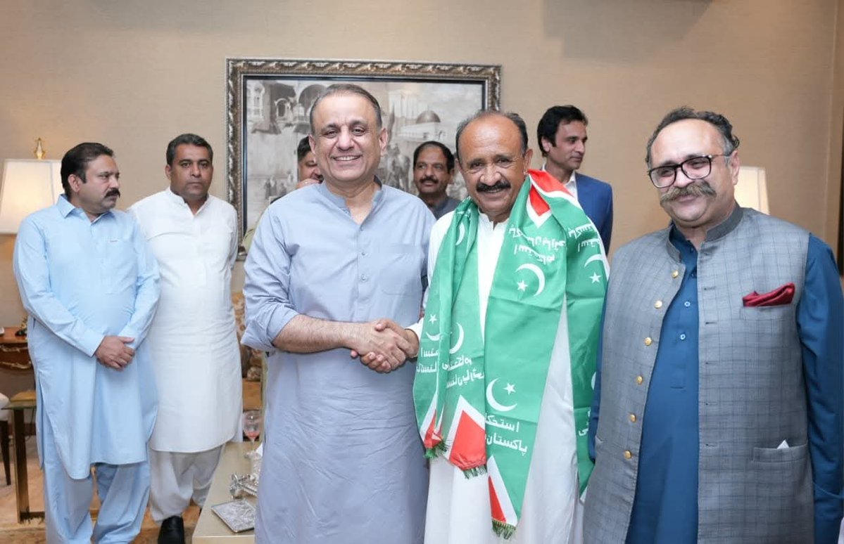 teamaleemkhan's tweet photo. 3/4 https://t.co/StElgr1eNt