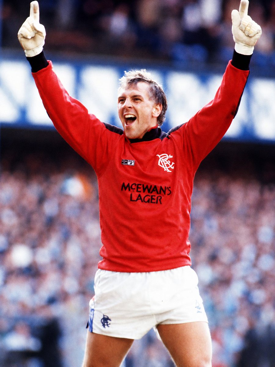 WATP72RFC's tweet photo. 💙Happy 67th Birthday to 'The Conductor', Graham Roberts. He joined #Rangers from Spurs for £450k in 1986, scored 3 goals in 69 games, and won a League Title and League Cup. He ended up being sold for £475k to Chelsea in 1988 after clashing with Manager Graeme Souness. https://t.co/Ivqg4Qz6R2