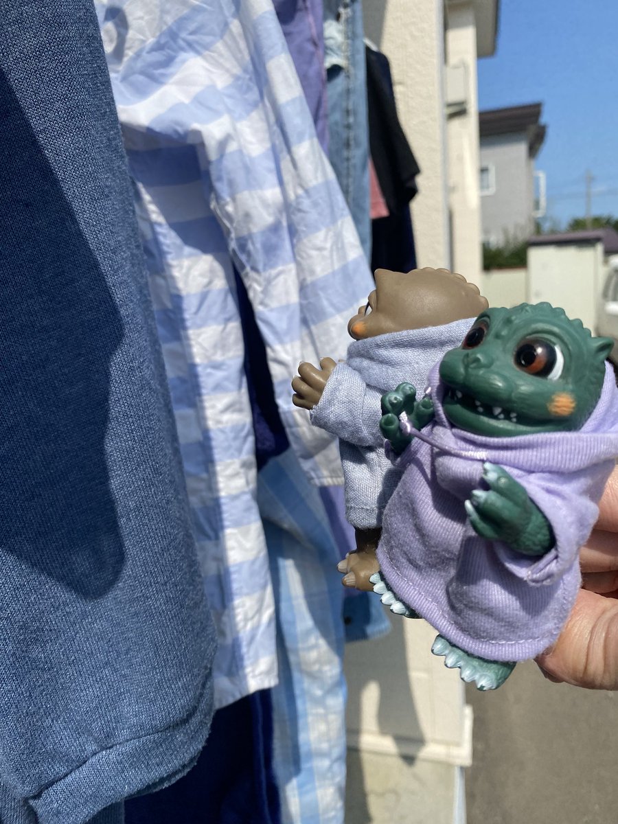 1978Dreamwaker's tweet photo. 7月3日(金)
こんにちは！
外干し日和！
本日より遅番でございます。
混雑必至のカウボーイとスペースレンジャー作品が始まったのでバタバタしそうです。
#ゴジばん
#ゴジゴジライフ https://t.co/inJflh16cM