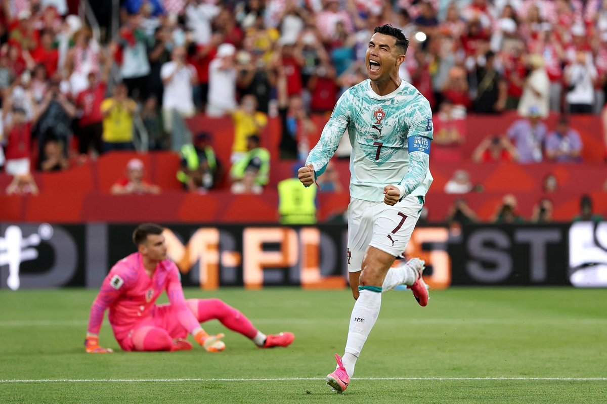Pogimovic's tweet photo. Thank You, God, for making me a Cristiano Ronaldo supporter.

It’s something I’ll be forever grateful for. ❤️🐐 https://t.co/29QAC6sjTI