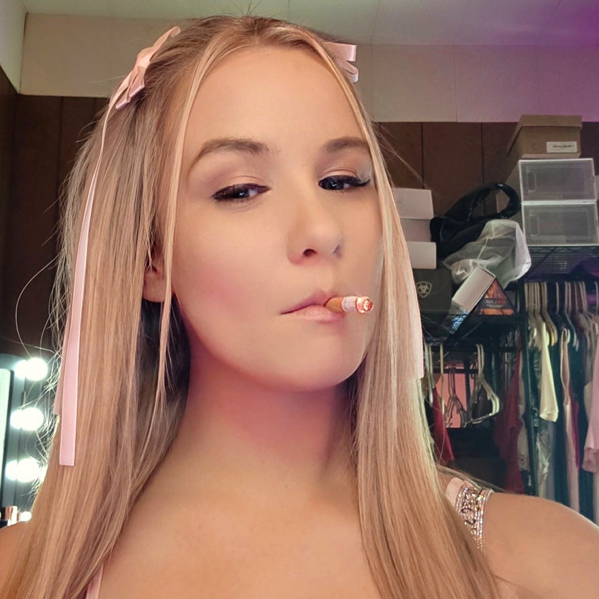 Xx_Camren_Xx's tweet photo. Yeah I’m spoiled. What are you gonna do about it?
#cigarette #onlyfans #smoker #brat #findom #streamate #cuck #sissy #cashcow https://t.co/ZgqoiMMacs