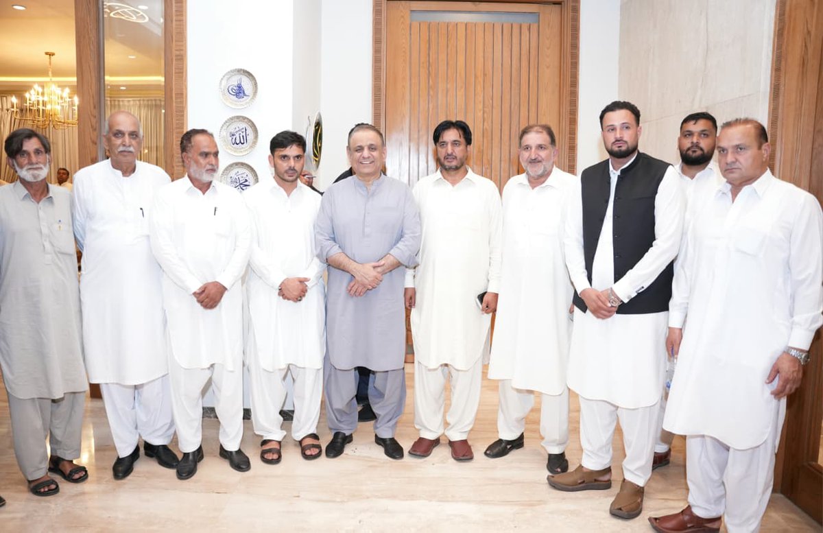 IPPAJK's tweet photo. صدر استحکام پاکستان پارٹی عبدالعلیم خان سے آزاد کشمیر کے اضلاع میر پور،راولا کوٹ،پونچھ، کوٹلی اورباغ سے اہم سیاسی شخصیات کی ملاقاتیں، استحکام پاکستان پارٹی میں شمولیت، سابق وزیر اعظم سردار تنویر الیاس،نثار عنصر ابدالی،سردار امتیاز شاہین،سردار افتخار رشید  کی بھی پارٹی میں شمولیت https://t.co/8UVEl86QFp