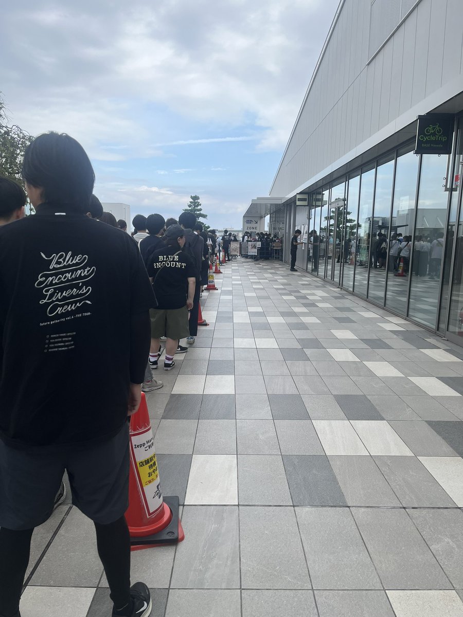 ALXDORAL's tweet photo. 戻ってきたら人いて安心😌 https://t.co/oYibQxEX9x