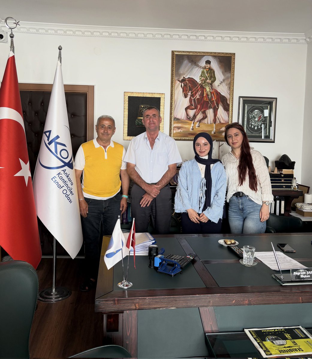 TeleplusOrgTr's tweet photo. #telekomplatformu #telekom #platformu #bayramşahin
Ankara Kantinciler Odası Başkanı Bayram Şahin’in ev sahipliğinde gerçekleşen görüşmede, Telekom Platformu Genel Başkanı Erkan Hamza Günhan karşılıklı fikir alışverişinde bulundu. https://t.co/AHQMAXA34z