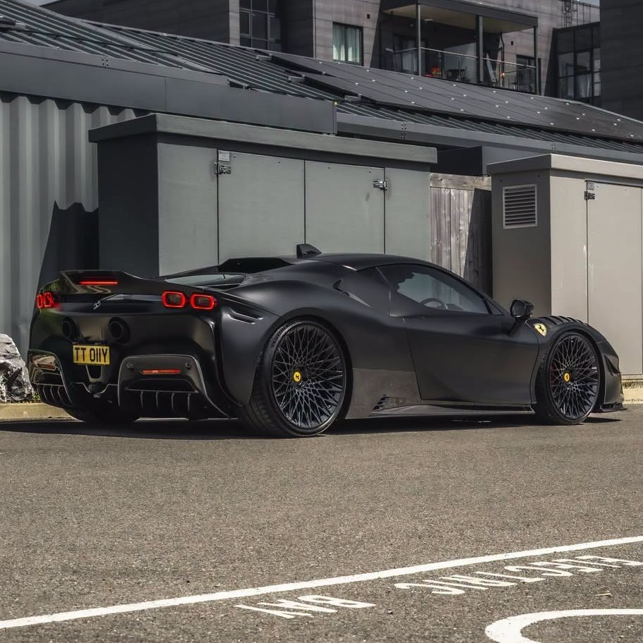 autochat360's tweet photo. Murdered #SF90 on AL13 Wheels S025 finished in Gloss Black https://t.co/EELcaOeVAv