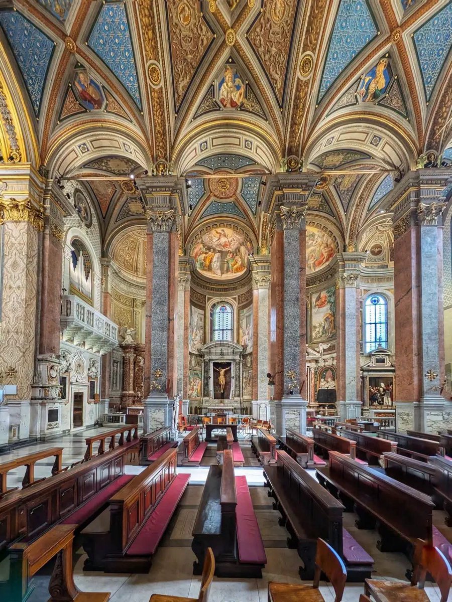 XMinaShohdy's tweet photo. This is the interior of the Church of Santa Maria dell'Anima in Rome, Italy.Founded in the 14th century by Dutch merchants, it is now the national church for German Catholics in Rome.The interior is lavishly decorated with vibrant Baroque frescoes, paintings, and sculptures. It is located just west of Piazza Navona in the city's historic center.

📸: francesco_perilli_80