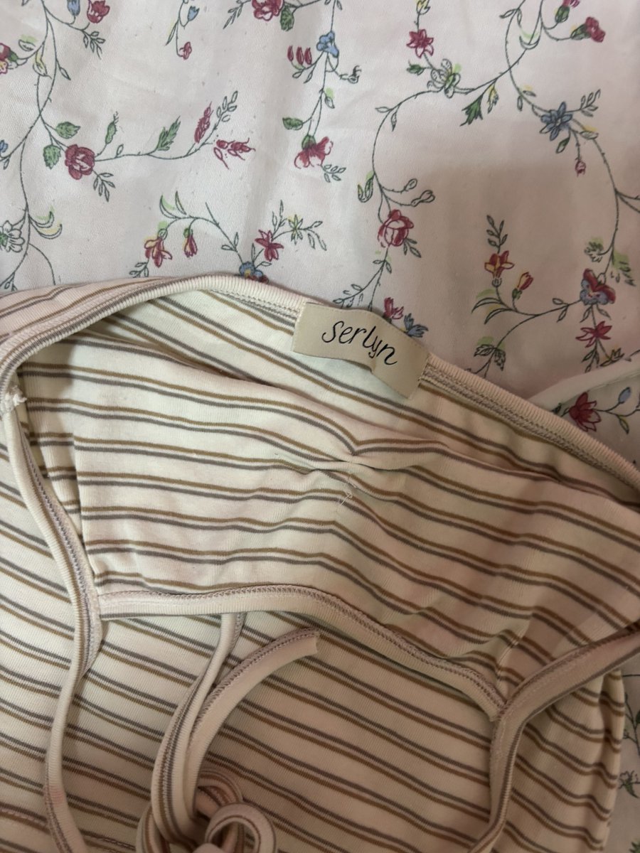 babiewinterr's tweet photo. เสื้อคล้องคอ Serlyn gelato top สี caramel cream
Size อก 25-34 เอว 23-30 🧜🏻‍♀️🫧
price🪸: 180 (from 390)

#ส่งต่อเสื้อผ้า #ส่งต่อเสื้อผ้ามือสอง #โล๊ะตู้เสื้อผ้า #ส่งต่อcintage #ส่งต่อstylist #ส่งต่อเสื้อผ้าแบรนด์ไอจี #โล๊ะตู้ https://t.co/WvbqsKleP0
