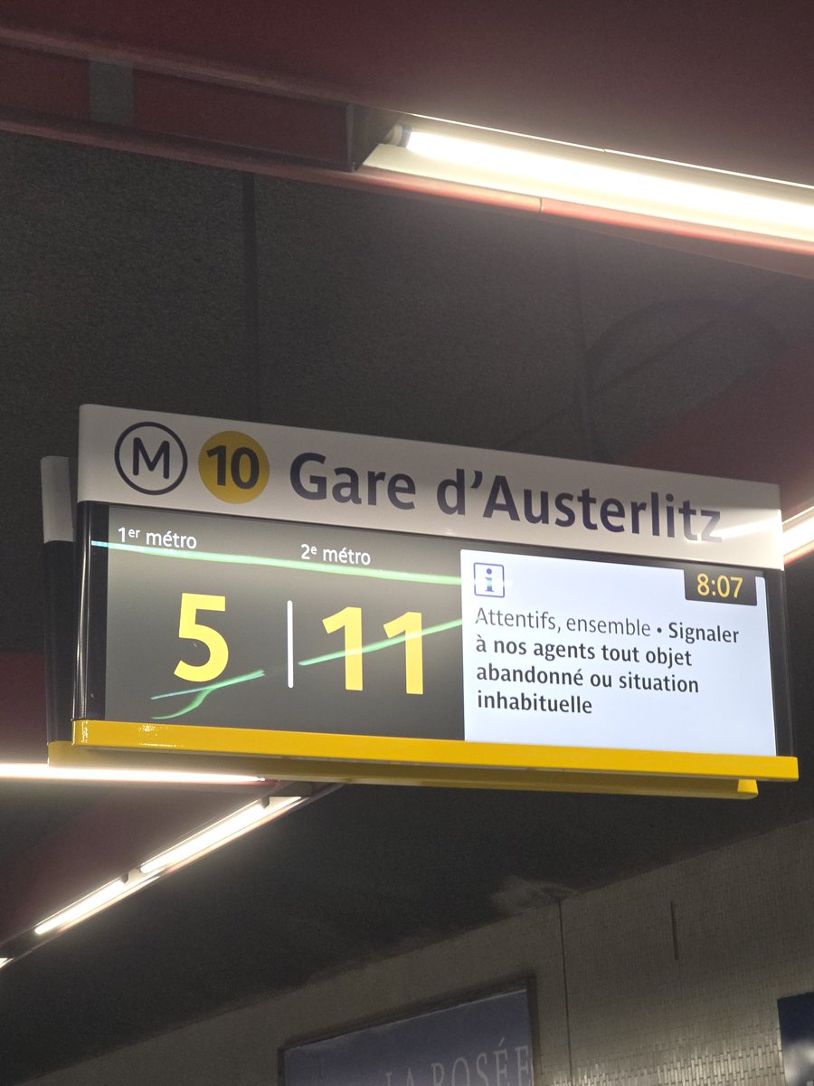 enim_am's tweet photo. @Ligne10_RATP @IDFmobilites Bonjour, c’est normal ces temps d’attente aux heures de pointe (il était 8h07) ? https://t.co/R0jAWlpyMi