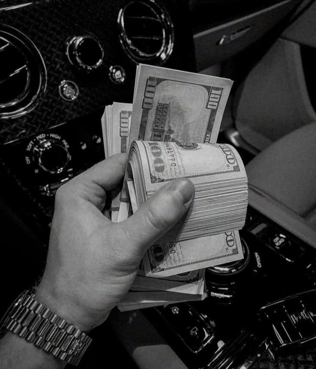 seunakoms23's tweet photo. Don’t let money ruin relationships. If someone says they can’t help, respect it. 

You needed to ask because you didn’t have it too. 💯

Have you ever lost a friendship because of money? 👀 https://t.co/ApOzYO51Os