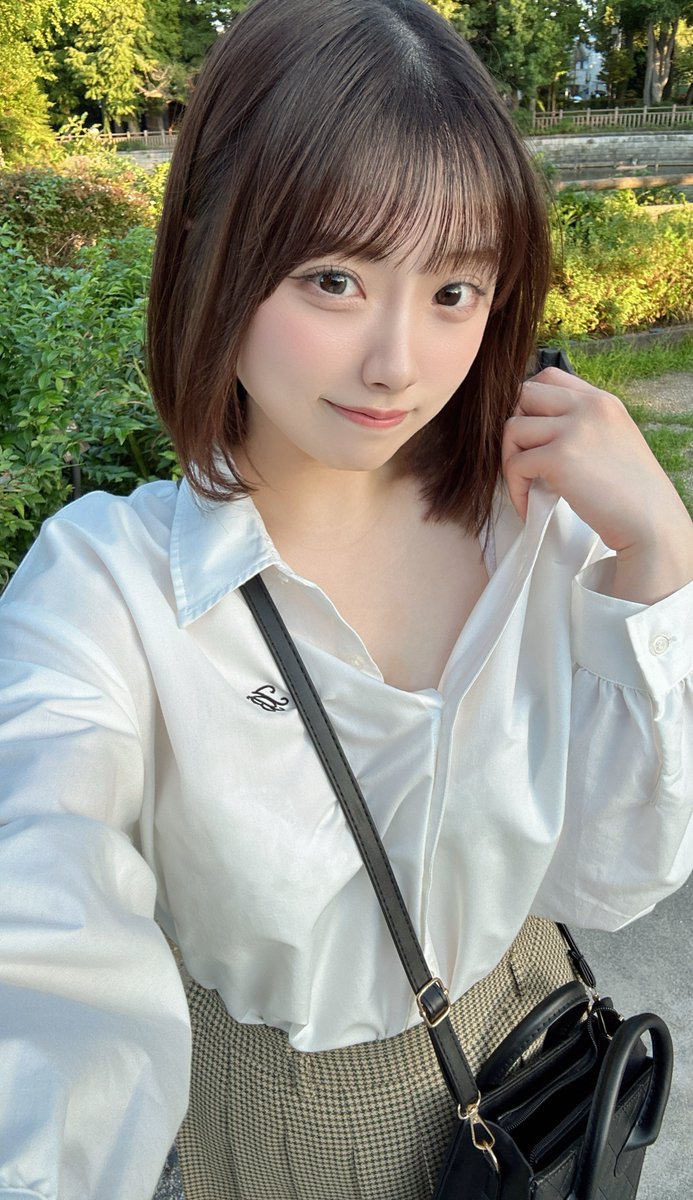 sub_maru11's tweet photo. この子アイドルじゃなくてセクシー女優ってマジか https://t.co/blS9HNwSVF