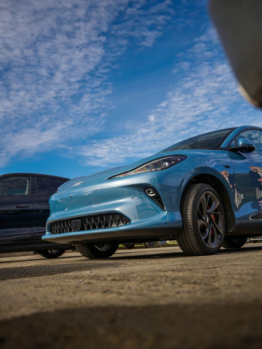 IMMotorsglobal's tweet photo. Sky above.
Nevis Blue below.
#IMMotors #IntelligenceInMotion #dreamcars #IM5 https://t.co/cDtFhMvh3t