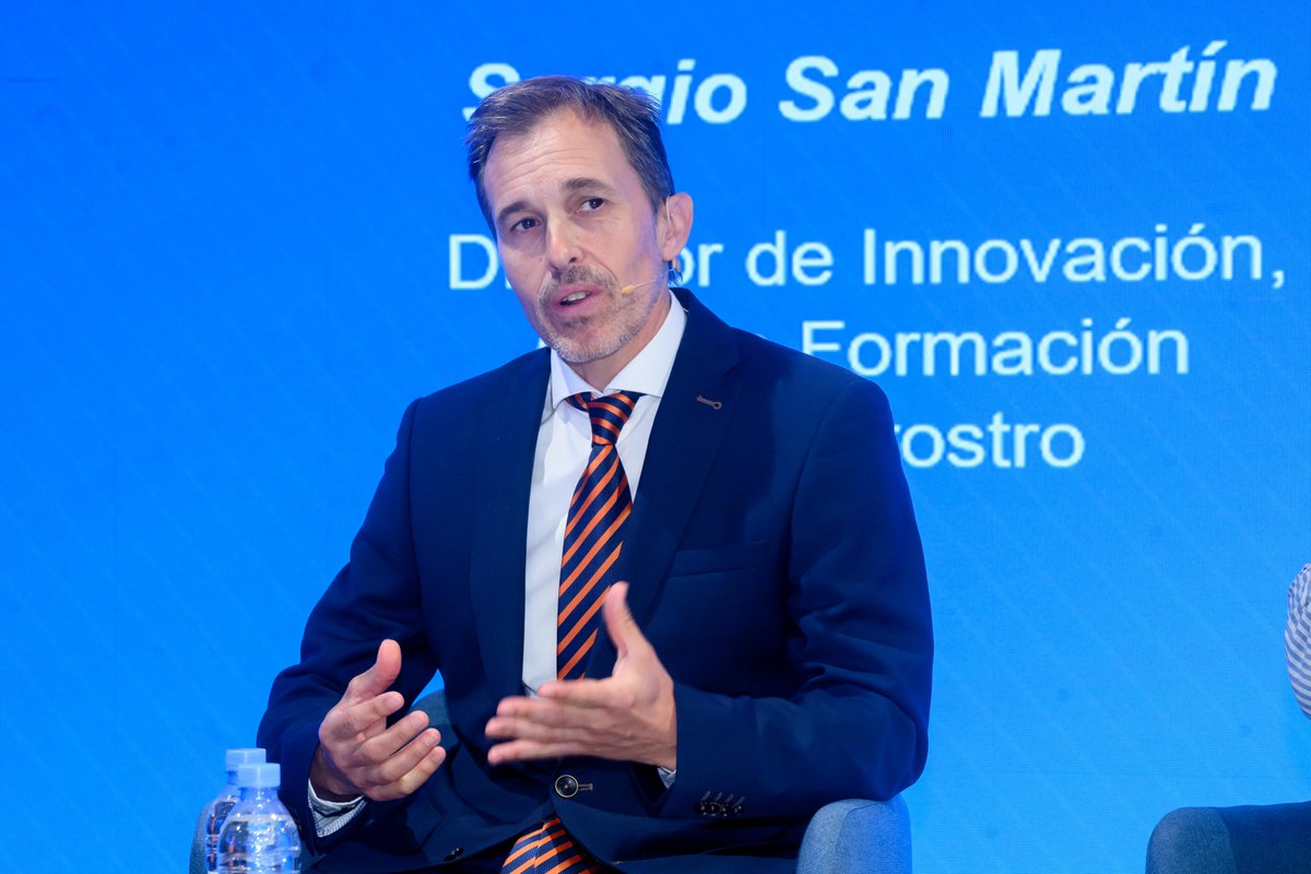 fp_empresa's tweet photo. 📢 FPEmpresa ha asistido a la presentación del nuevo informe de @CABK_Dualiza y @Cotec_Innova “El sistema de FP y la innovación en España”.

👉Sergio San Martín, secretario de la Asociación, participó en una de las mesas redondas de la jornada. https://t.co/F83oJwb5p0