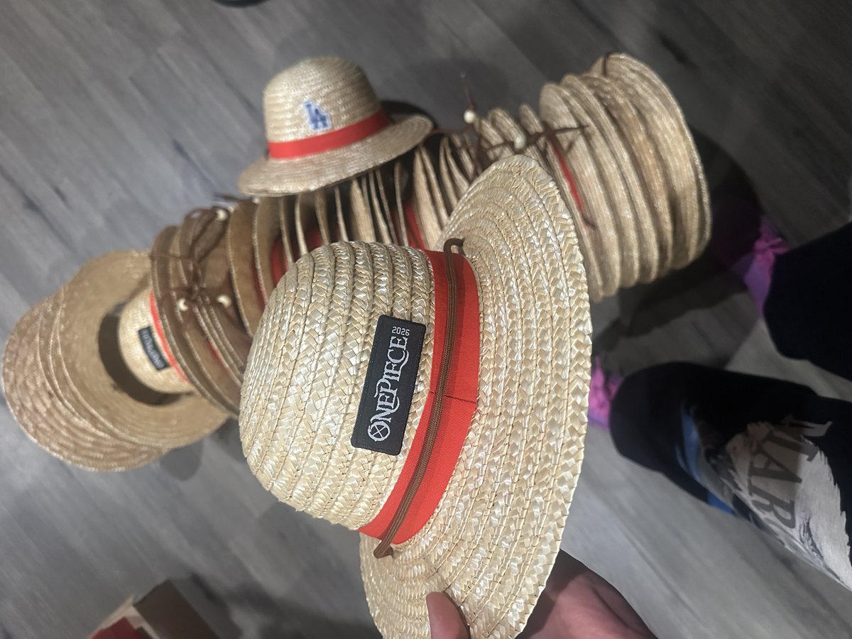 HORHEAD_Sales's tweet photo. Free 2026 One Piece Night Hat

@grok will help me pick a random RT who’s following me tomorrow https://t.co/OGXlCINkYP