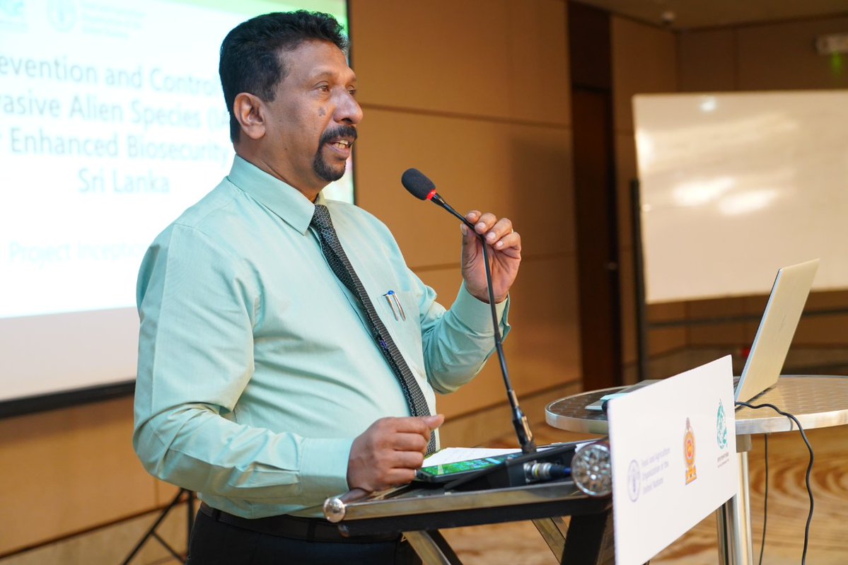 FAOSriLanka's tweet photo. #SriLanka is advancing action against invasive alien species. 🌿

FAO and partners launched a KBF-funded project to strengthen biosecurity, improve early detection, reinforce border controls, and protect biodiversity.

#Biodiversity #Biosecurity #FAO https://t.co/I6JAeaWEgg