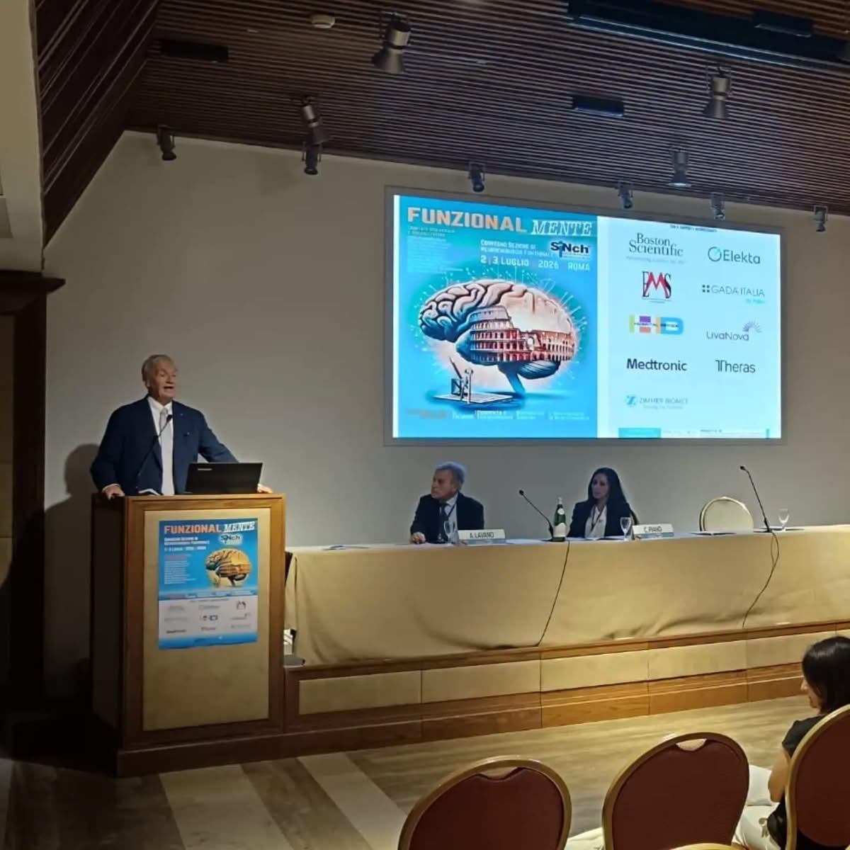 LCiocchetti's tweet photo. Ho avuto il piacere di partecipare a un importante momento di confronto con il mondo della neurochirurgia e delle società scientifiche.

Nel mio intervento ho illustrato il percorso di riforma che il Governo e la maggioranza stanno portando avanti per rafforzare il nostro Servizio Sanitario Nazionale: dall’incremento delle risorse destinate al SSN alla legge delega sulle professioni sanitarie, dallo scudo penale per gli esercenti le professioni sanitarie al potenziamento dell’assistenza territoriale, con l’obiettivo di costruire una sanità sempre più efficiente, moderna e vicina ai cittadini.
Ho ribadito, inoltre, quanto sia fondamentale mantenere un dialogo costante e aperto con le società scientifiche e con tutti i professionisti della salute.

Ringrazio il dott. Riccardo Ricciuti per il gentile invito e rivolgo un sincero ringraziamento a tutti gli organizzatori.