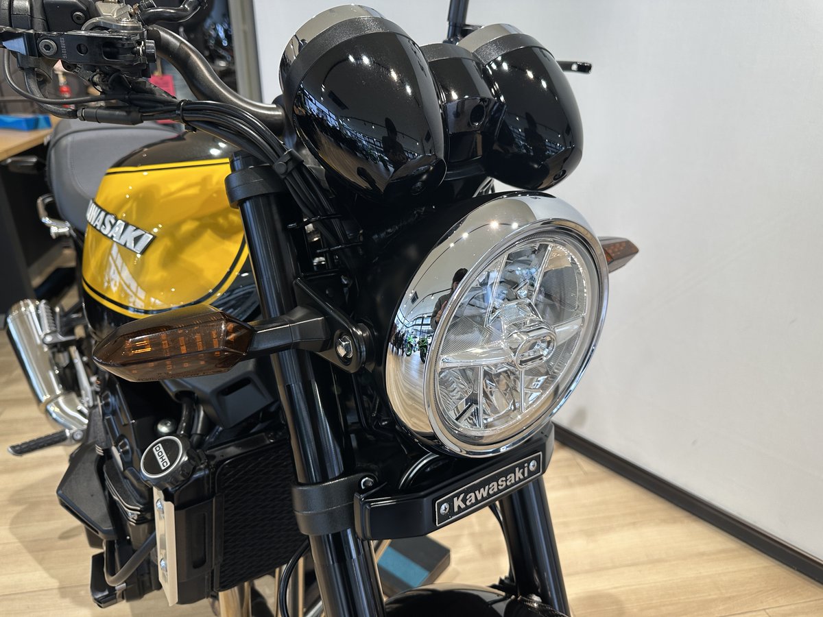 KP_omiya's tweet photo. 【中古車情報】

2019年モデル「Z900RS」が入荷しました。
外装オールペン/フロント・リアサス OHLINS/ etc

唯一無二の１台です。
詳しい内容については下記URLをご確認ください。
https://t.co/yBsn3p3pe1

ぜひお問合せお待ち致しております。

＃バイク #カワサキのある生活 #カワサキプラザ大宮 https://t.co/8d0eOEkg5O