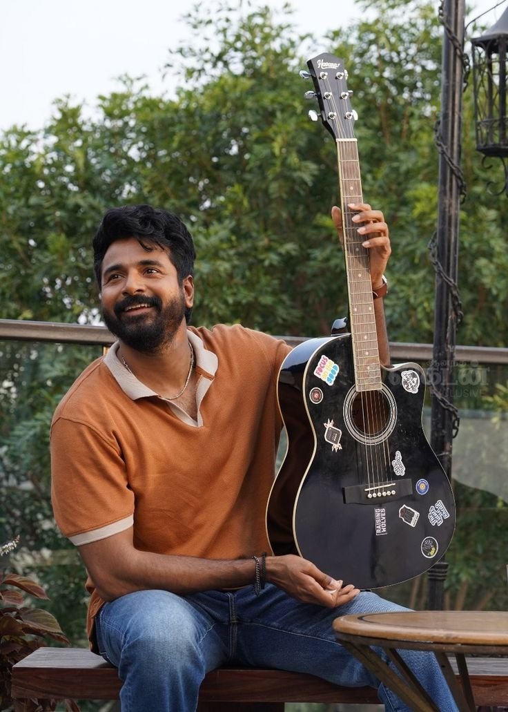 Cinetrendssk's tweet photo. I understand and respect fans feelings! Now SK has to focus on his fanside from #Seyon onwards - Regarding next Film - we may have b2b 2x Films announcement by August - so wait another month patiencly...#SK27 #SK28 https://t.co/rLSrp0Wnlj