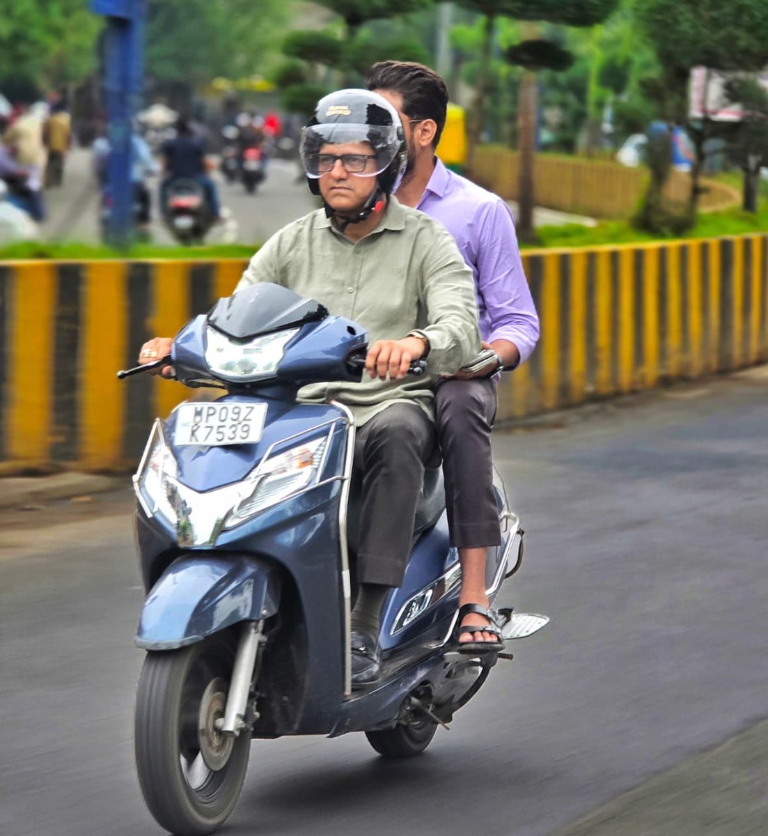 advpushyamitra's tweet photo. मेरा सभी इंदौरवासियों से आग्रह है, आज No Car Day पर निजी वाहन के स्थान पर साइकिल, सार्वजनिक परिवहन या कार-पूलिंग का उपयोग करें।
आइए, मिलकर बदलाव की शुरुआत करें। https://t.co/I8ZI4V6sKK