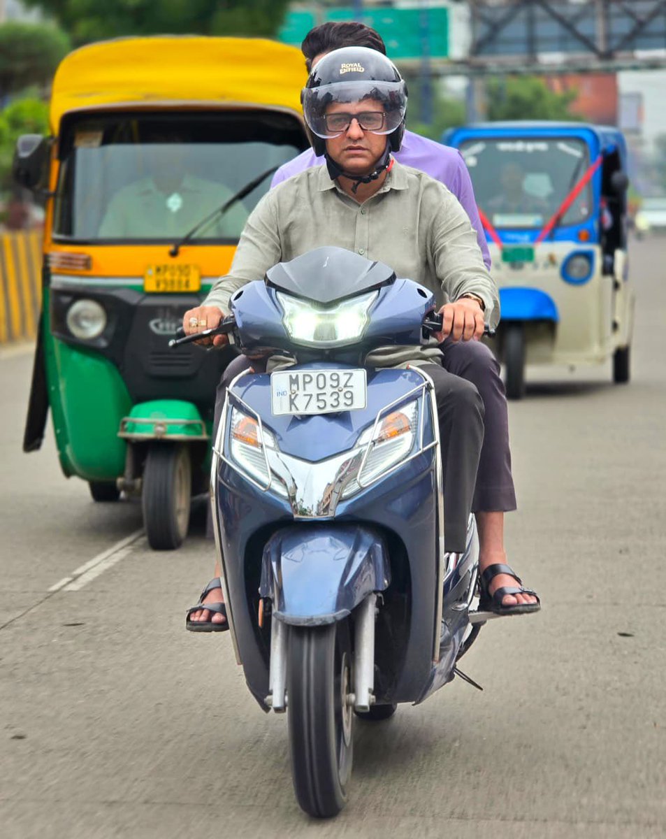 advpushyamitra's tweet photo. मेरा सभी इंदौरवासियों से आग्रह है, आज No Car Day पर निजी वाहन के स्थान पर साइकिल, सार्वजनिक परिवहन या कार-पूलिंग का उपयोग करें।
आइए, मिलकर बदलाव की शुरुआत करें। https://t.co/I8ZI4V6sKK