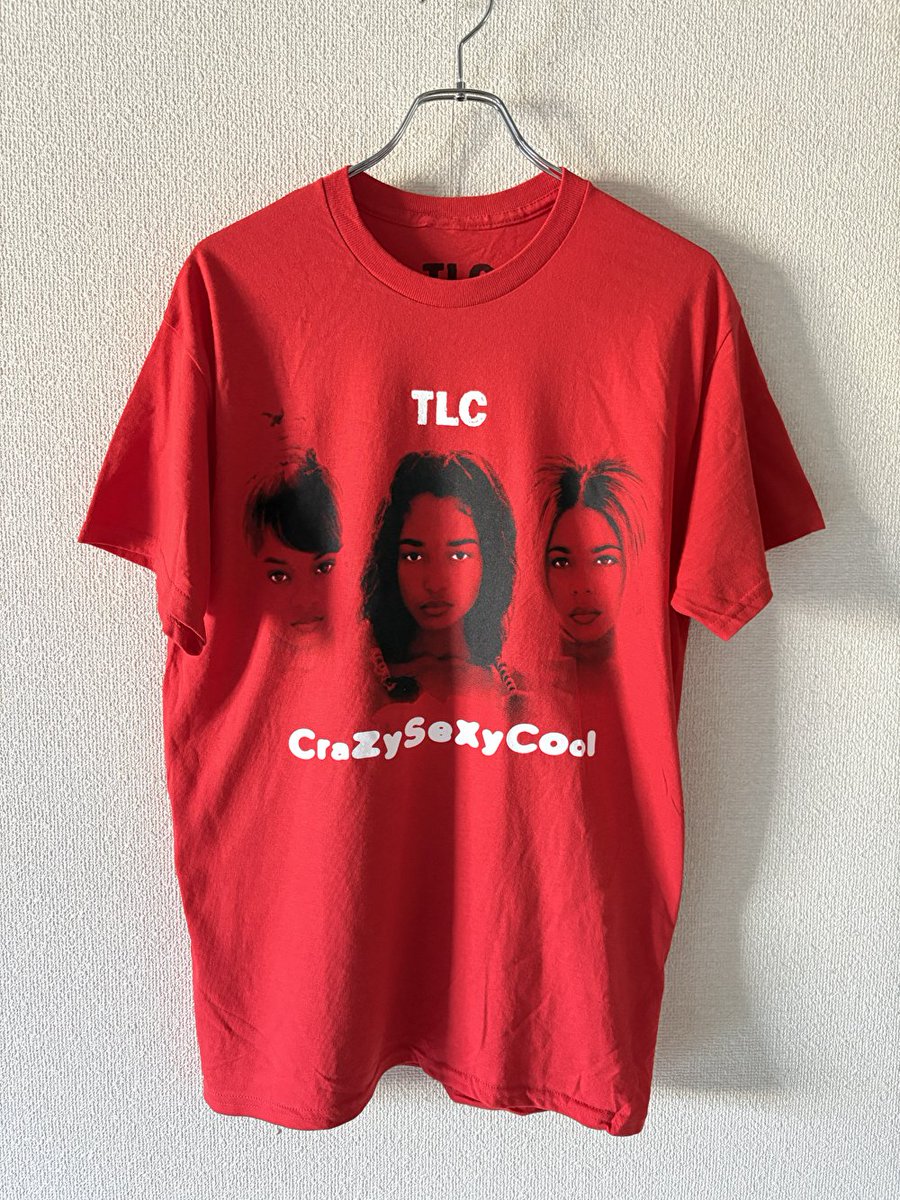 bellbottoms1972's tweet photo. 【now in stock】
2ndアルバム「CRAZY SEXY COOL」のジャケットカバーを使用した1枚。
Backには2023年北米ツアーのスケジュールをプリント🫣🫣🫣

#TLCtシャツ

https://t.co/LhDr8oA8wy https://t.co/4nnJDL0aMx