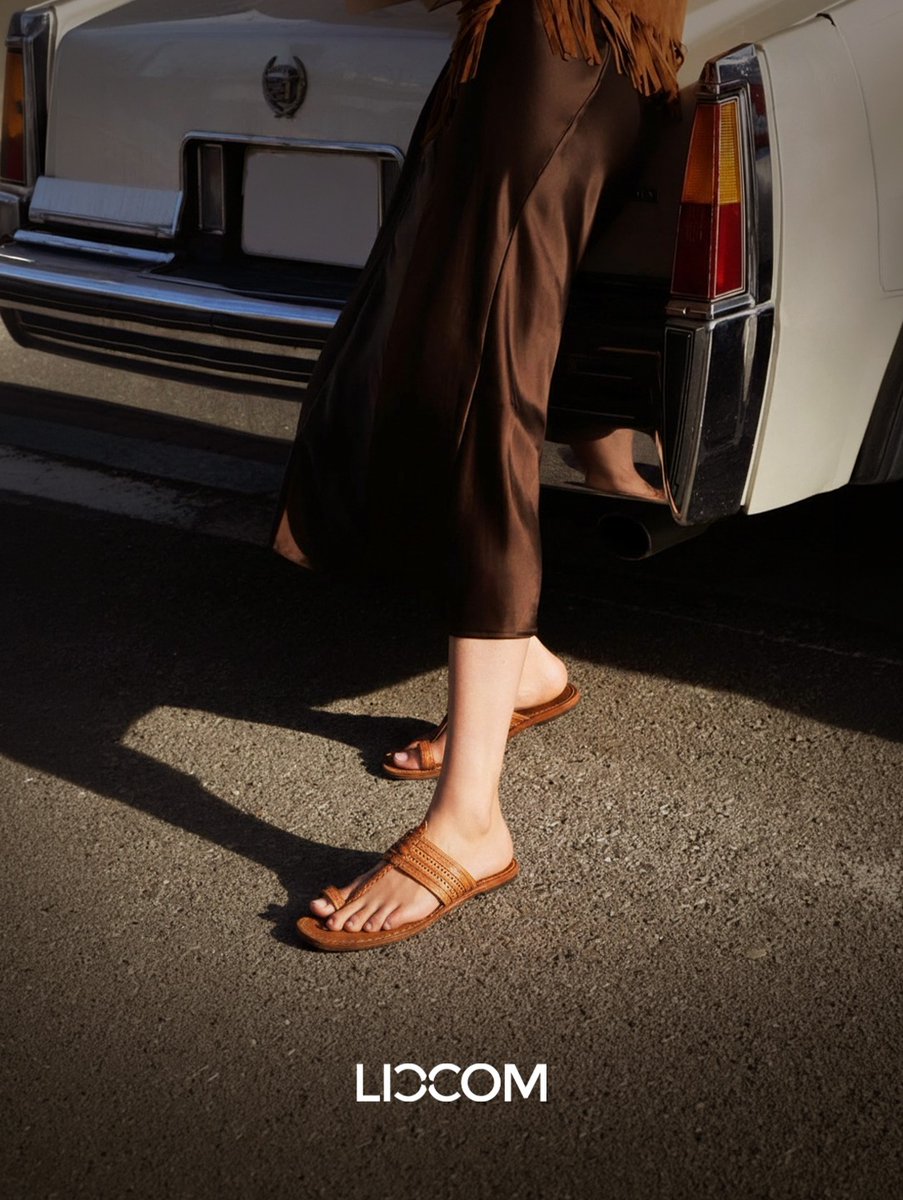 Lidcom_Official's tweet photo. Clean lines. Honest leather. A silhouette that goes anywhere and fits everywhere.

#kolhapuri #indianfashion #footwear #lifestyle #fact https://t.co/DOT47dPXhr
