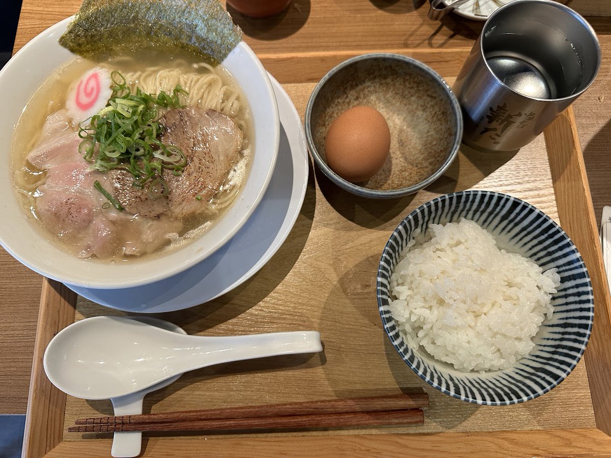 snacks_republic's tweet photo. Ramen and egg over rice🥚 https://t.co/3xfvJNT0uo