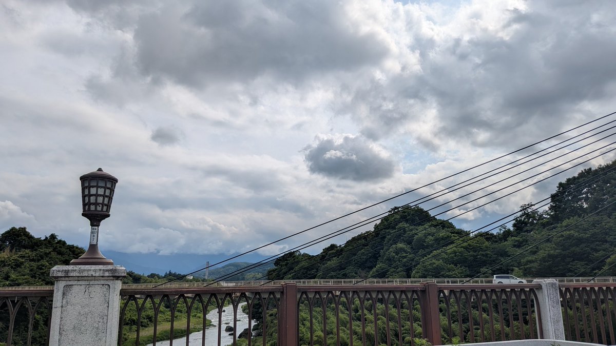 fragments9029's tweet photo. 秩父の有名な大橋
#上伊那ぼたん https://t.co/vz1EyCydMe