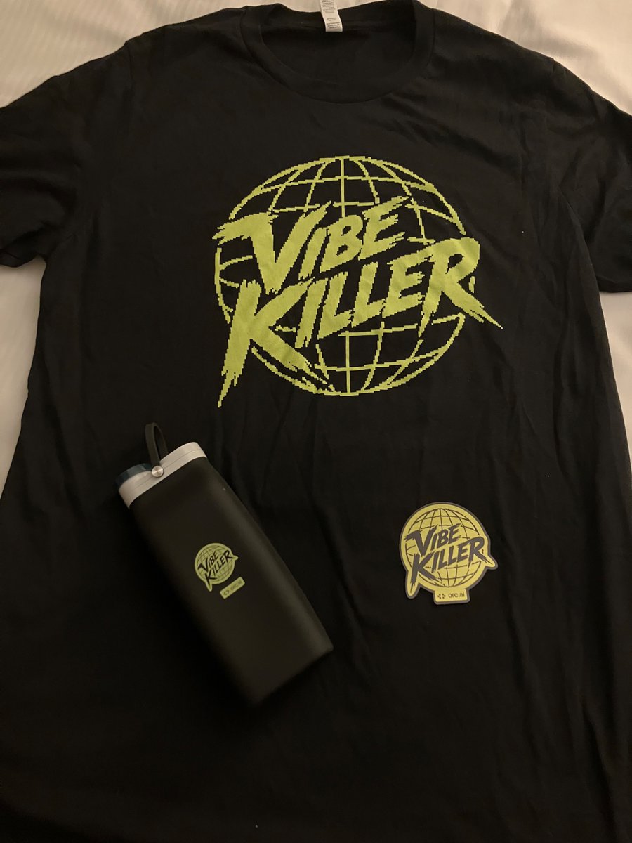 devdigression's tweet photo. I’m calling it: best swag at AIE (and there was some stiff competition!) Thanks @Beccalytics @Gabo_Mart  and @g2i_co for the wicked wears + accessories! 🙏 https://t.co/RQ7pihZE6a