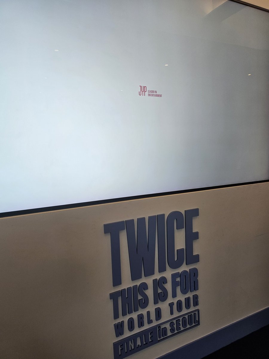 KTinky2's tweet photo. 💕
#TWICE_THISISFOR_POPUP #FANS_SHOP #粉絲商店 https://t.co/kO1tQPBuad