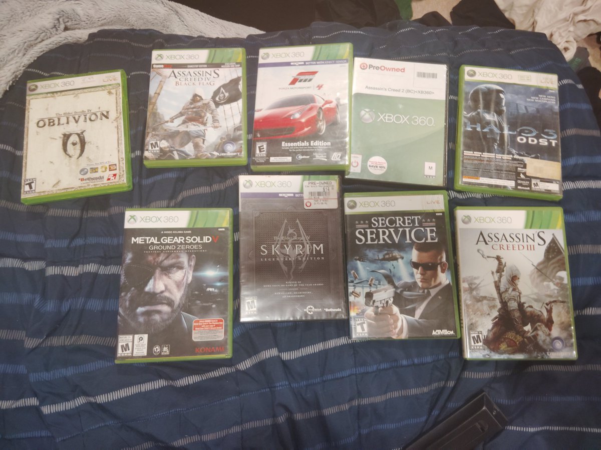 DominatorMM's tweet photo. Top right is Halo and Forza in one box https://t.co/M1ThtdwQVs