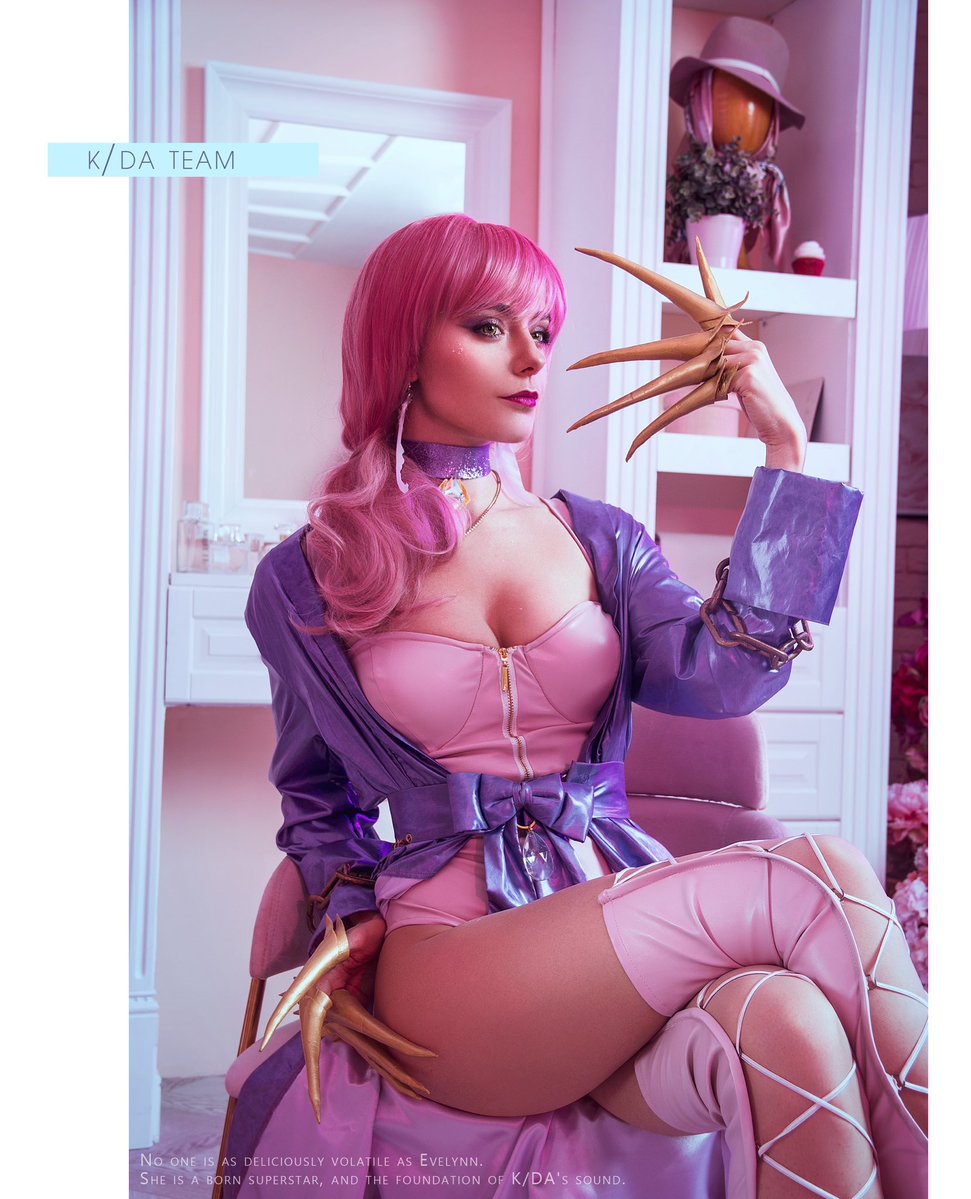 AlienCosplay's tweet photo. I can't wait for the new season of K/DA @LeagueOfLegends ! They always inspire me so much ✨✨✨#kda #lolcosplay https://t.co/WIUgcH5MKo