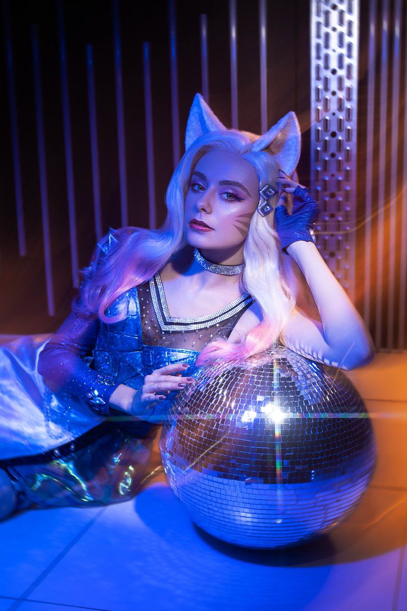 AlienCosplay's tweet photo. I can't wait for the new season of K/DA @LeagueOfLegends ! They always inspire me so much ✨✨✨#kda #lolcosplay https://t.co/WIUgcH5MKo