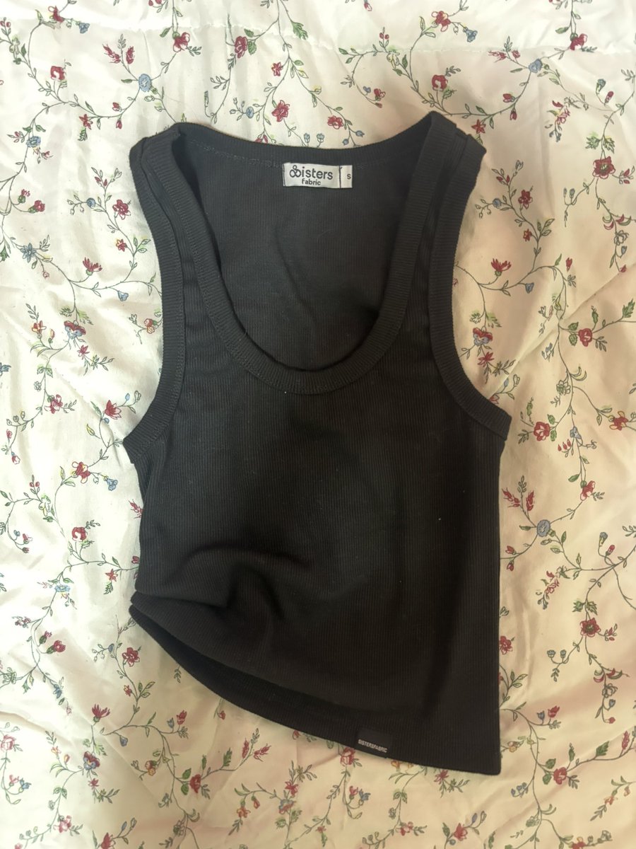 babiewinterr's tweet photo. เสื้อกล้าม sisterfabric waist-up tank สีดำ
Size S อก 30-36 ยาว 18🧚🏼‍♀️🪄
price🪽: 120 

#ส่งต่อเสื้อผ้า #ส่งต่อเสื้อผ้ามือสอง #โล๊ะตู้เสื้อผ้า #ส่งต่อcintage #ส่งต่อstylist #ส่งต่อเสื้อผ้าแบรนด์ไอจี #โล๊ะตู้ https://t.co/8dkJAy1D1R