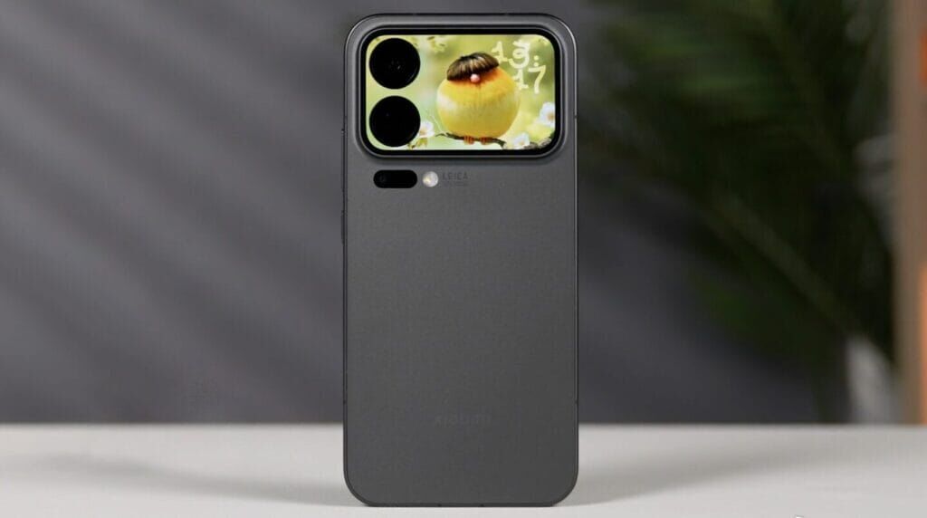 MiuiBlog's tweet photo. Xiaomi sotto esame per prezzi smartphone e veicoli elettrici #automotive #cina #costicomponenti #prezzi #smartphone #veicolielettrici #xiaomi 

👉 https://t.co/xPgoQ6FdZU https://t.co/dfFQXsVses