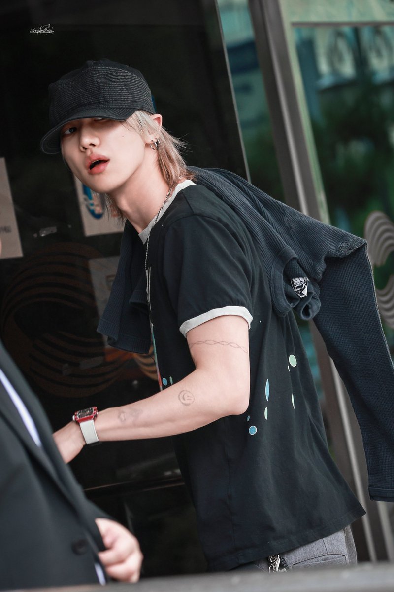 8Nalizi's tweet photo. 260703 kbs🎱

#SEVENTEEN #디에잇 #THE8
#서명호 #ミンハオ #徐明浩
#XUMINGHAO https://t.co/v15f5ZmHYn